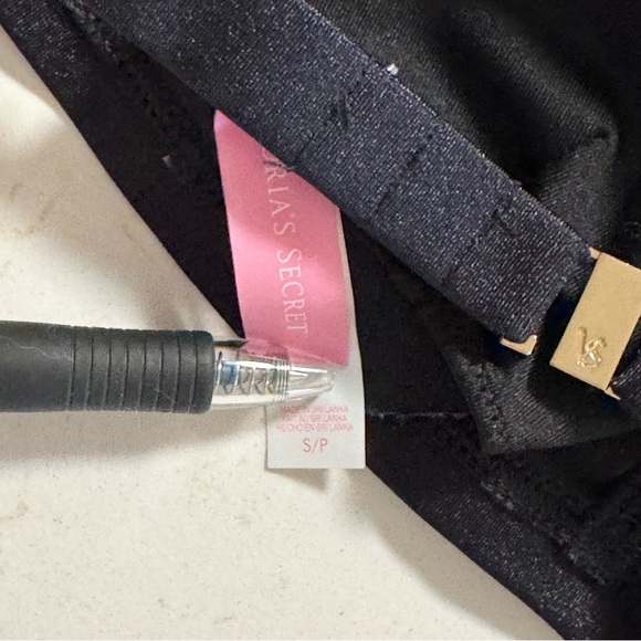 Victoria’s Secret Black Bikini Top SIZE Small - Picture 8 of 8